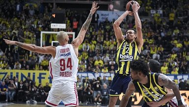 Fenerbahçe Beko, Olympiakos'u Evinde Yenerek EuroLeague'de Yükselişini Sürdürüyor Fenerbahçe Beko, Olympiakos'u Evinde Yenerek EuroLeague'de Yükselişini Sürdürüyor
