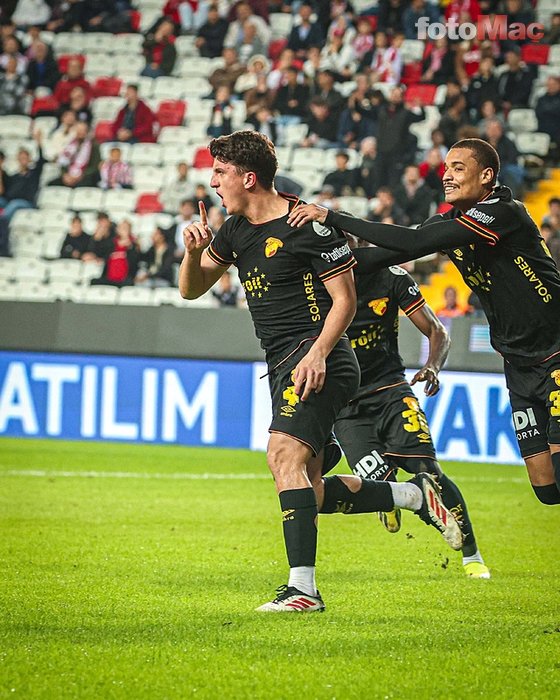 Göztepe'nin Yıldızı Taha Altıkardeş'e Avrupa'dan Talipler Yağdı Göztepe'nin Yıldızı Taha Altıkardeş'e Avrupa'dan Talipler Yağdı