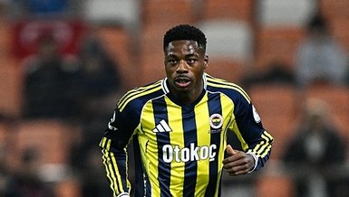 Fenerbahçe, Turkcell Süper Kupa Yarı Finalinde Samsunspor'u Geçerek Finale Yükseldi Fenerbahçe, Turkcell Süper Kupa Yarı Finalinde Samsunspor'u Geçerek Finale Yükseldi