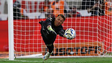 Fernando Muslera, Estudiantes’i Şampiyon Yaptı