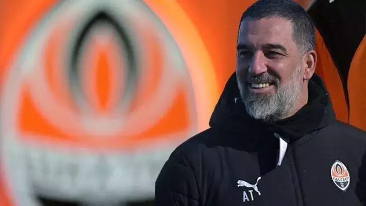 Arda Turan Ukrayna'da Tarih Yazıyor! Shakhtar Donetsk ile Yarı Finalde!