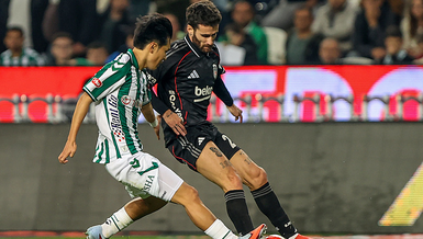 Rafa Silva'nın Menajeri: 'Futbolu Bırakmayı Düşünmüyoruz'