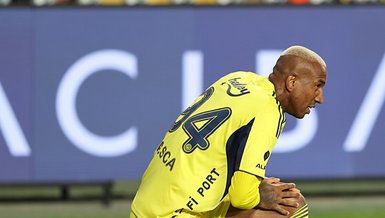 Beşiktaş Taraftarından Talisca'ya Protesto