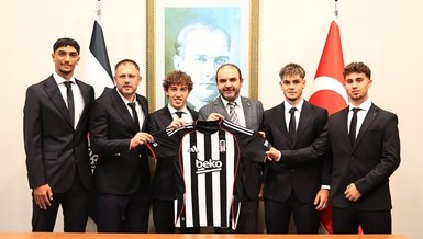 Genç Yetenekler Beşiktaş ile Profesyonel Sözleşme İmzaladı