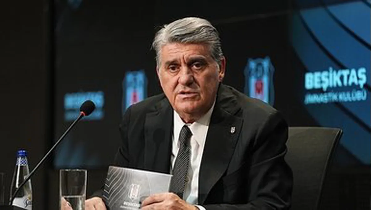 Beşiktaş'ta Yeni Transferler İçin İmza Töreni Gerçekleşti