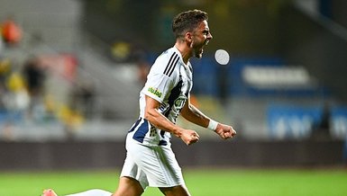 Brezilyalı Bek Yine Sahne Aldı: Beşiktaş'ı Üst Üste Vurdu