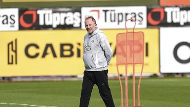 Beşiktaş'ta Transfer Hareketliliği: Sergen Yalçın Yeni Mevki İçin Liste Hazırlatıyor