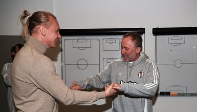 Domagoj Vida, Beşiktaş'ın Tesislerini Ziyaret Etti