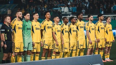 Fenerbahçe, Rizespor'u Deplasmanda 5-2 Yenerek Büyük Bir Geri Dönüş Yaptı