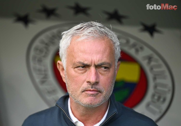 Fenerbahçe'de Mourinho'nun Benfica'ya İmza Atması Tartışma Yarattı