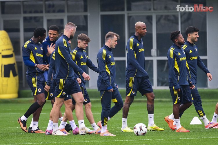 Fenerbahçe'nin Devre Arası Transfer Süreci Zorlu Geçiyor