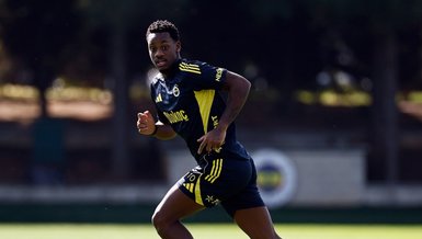 Jhon Duran, Fenerbahçe ile Antrenmanlara Başladı