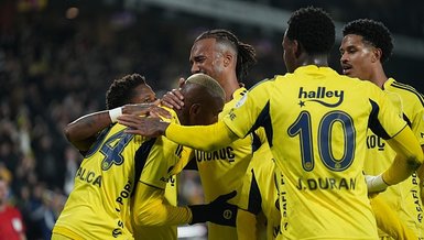 Fenerbahçe, Konyaspor'u 4-0'la Geçti