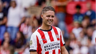 Fenerbahçe'nin Peşinde Olduğu Joey Veerman PSV'de Kalacak