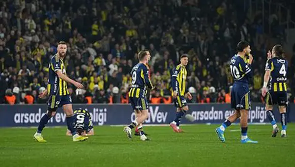 Fenerbahçe, Çaykur Rizespor ile 2-2 Beraber Kaldı