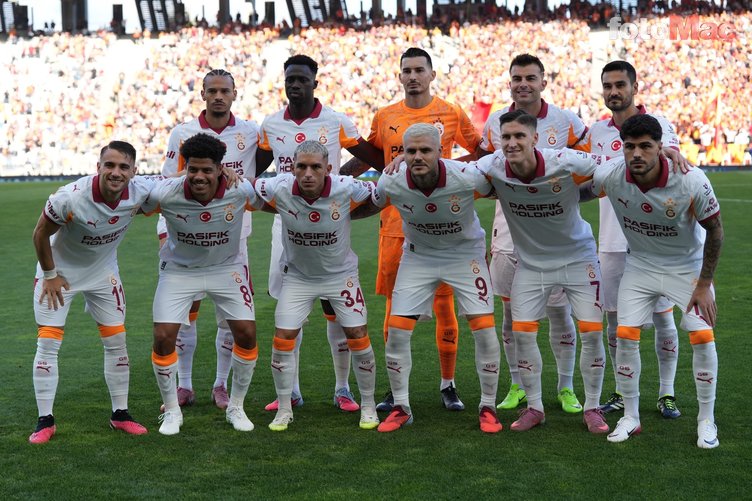 Galatasaray, Süper Lig'e Yenilgisiz Başladı