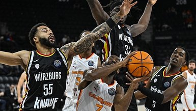 Galatasaray MCT Technic, Würzburg Baskets'i Yendi