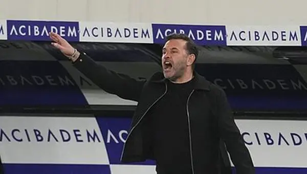 Galatasaray'ın Golü VAR ile İptal Edildi, Tepkiler Yükseldi