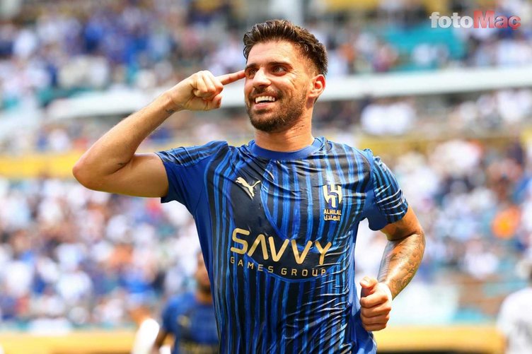 Galatasaray, Ruben Neves İçin Transfer Yarışında
