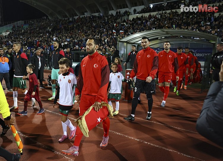 Hakan Çalhanoğlu, Bulgaristan Maçının Ardından Transfer İddialarına Cevap Verdi