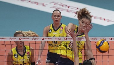 Fenerbahçe Kadın Takımları Zaferden Zaferle Ayrılıyor
