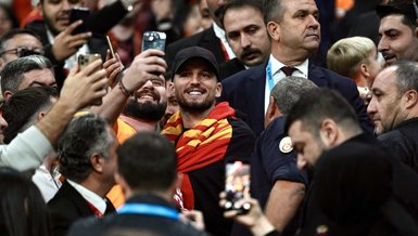 Dries Mertens Galatasaray'ı Unutamıyor: Eşi Destek Oldu