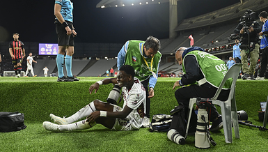 Trabzonspor'un Genç Yıldızı Kazeem Olaigbe, Fatih Karagümrük Maçında Şanssız Bir An Yaşadı