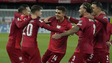 Fenerbahçe'nin Yıldızı Szymanski, Litvanya'ya Karşı Harika Bir Gol Attı