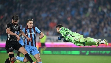 Trabzonspor'da Yabancı Kontenjanı Sorunu: 24 Yaşındaki Forvet İçin Kiralama Görüşmeleri Başladı