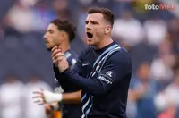 Andrew Robertson, Manchester United efsaneleriyle keyifli bir sohbet gerçekleştirdi