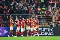 Galatasaray, Fenerbahçe'yi Geçerek Süper Lig'de Liderliğini Sürdürdü