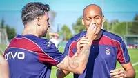 Fabinho'nun 33. Yaşı Bordo-Mavili Kulüp Tarafından Kutlandı
