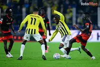 Fenerbahçe, Slavia Prag ile 2-2 berabere kaldı