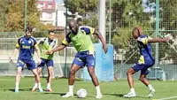 Fenerbahçe, Galatasaray Derbisi İçin Hazırlıklarını Sürdürüyor