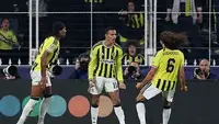 Fenerbahçe, Slavia Prag'ı Mağlup Ederek Üstünlük Sağladı