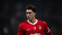 Siyah-beyazlılarda Forvet Rekabeti Kızıştı