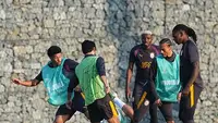 Galatasaray, Barcelona Maçı Öncesi Hazırlıklarını Sürdürüyor