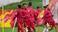 Galatasaray'da Davinson Sanchez ve Torreira'nın Durumu Belirsiz