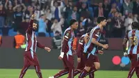 Trabzonspor, Hearts'ı 2-0 ile Geçerek İkinci Galibiyetini Aldı