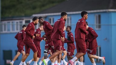 Bordo-Mavili Ekibin Antrenmanında Taraftar Desteği